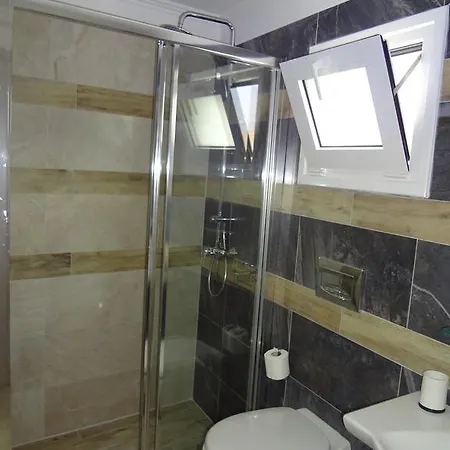 בית הארחה Zone 4*